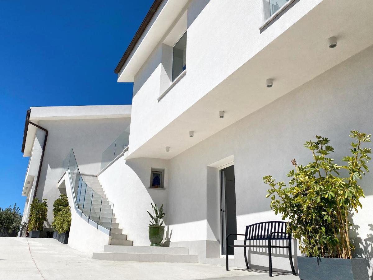 Il Mare Di Giu Boutique Guesthouse Licata Exterior foto